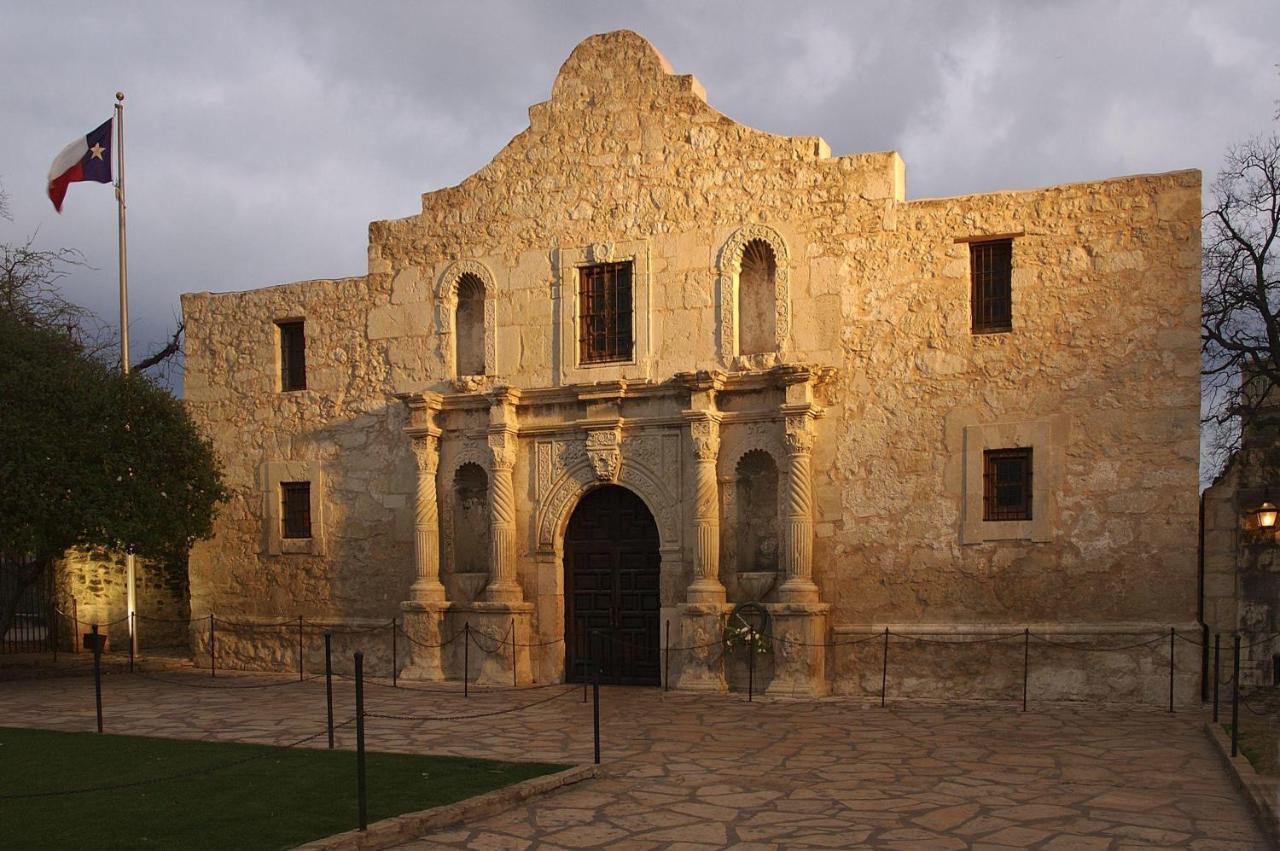 Private Hot Tub3Bd2Ba 2 Miles To Sa River Walk San Antonio Exteriör bild